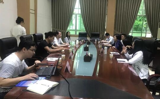 锦弘地产深耕广汉 强强联手共创新未来——锦弘房产公司与广鑫发展公司签订战略合作协议